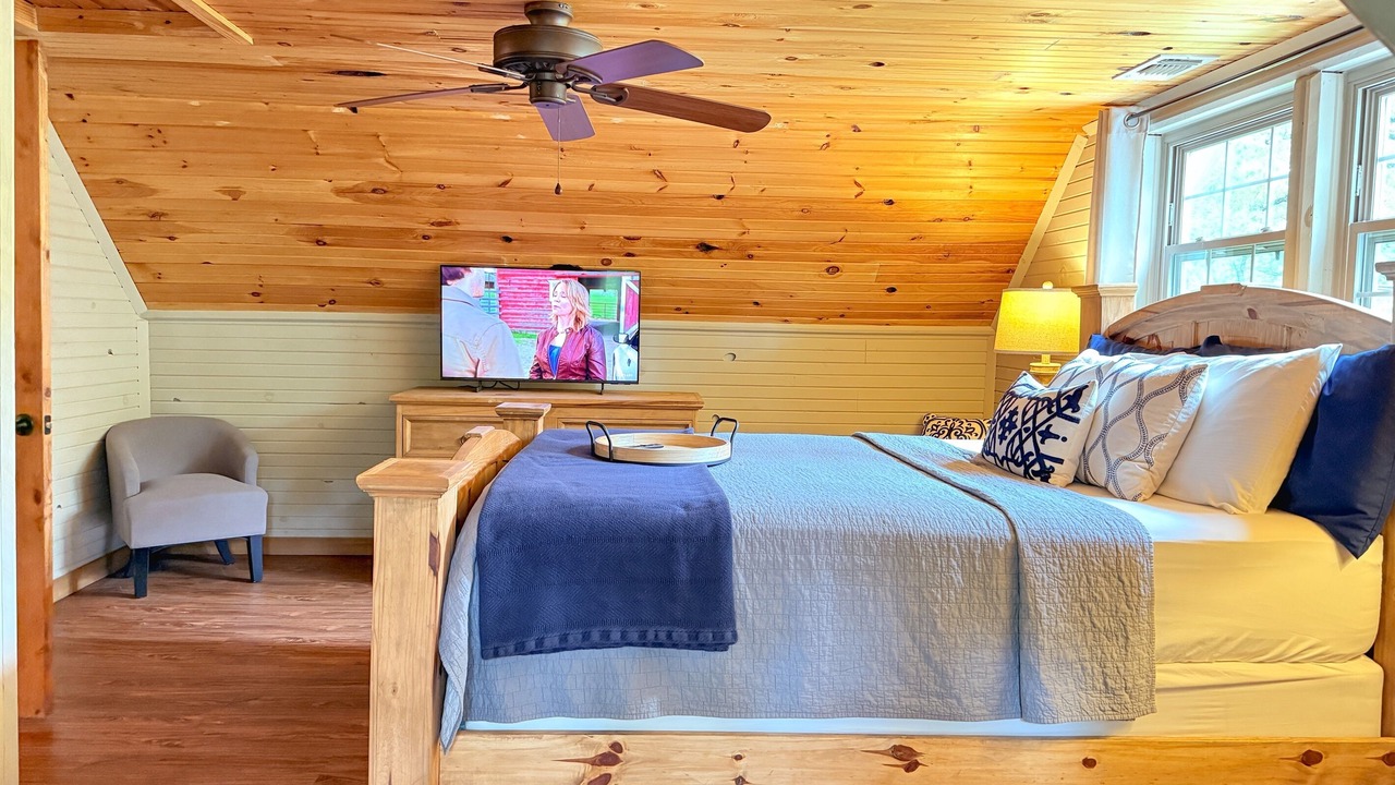 Photo of Bedroom in Smithville