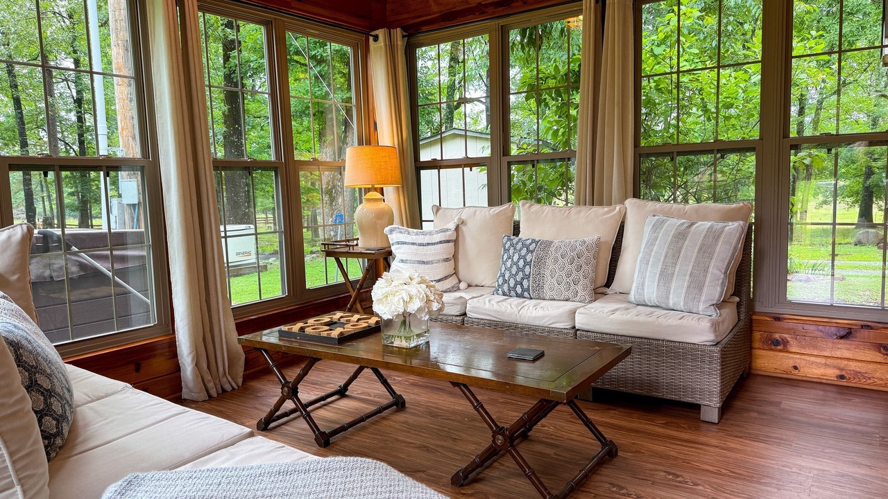 Photo of Livingroom in Smithville