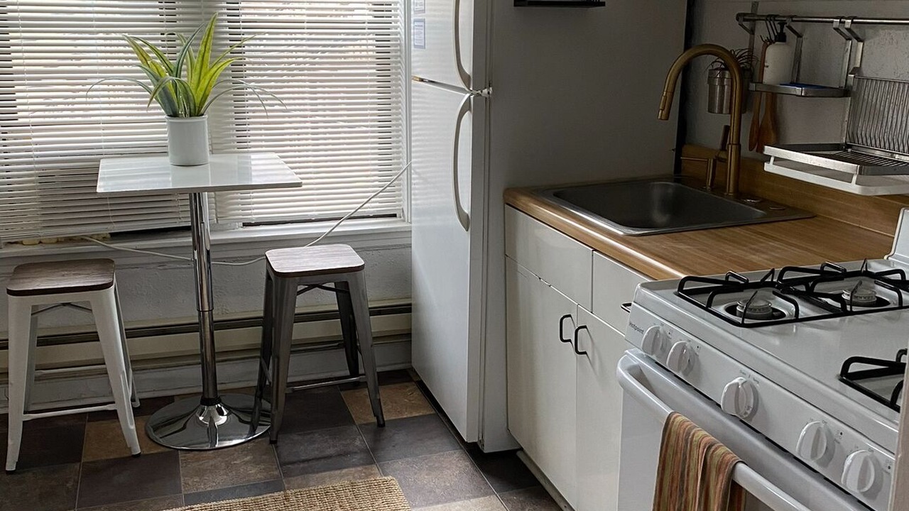 Photo of Kitchen in Lake View East