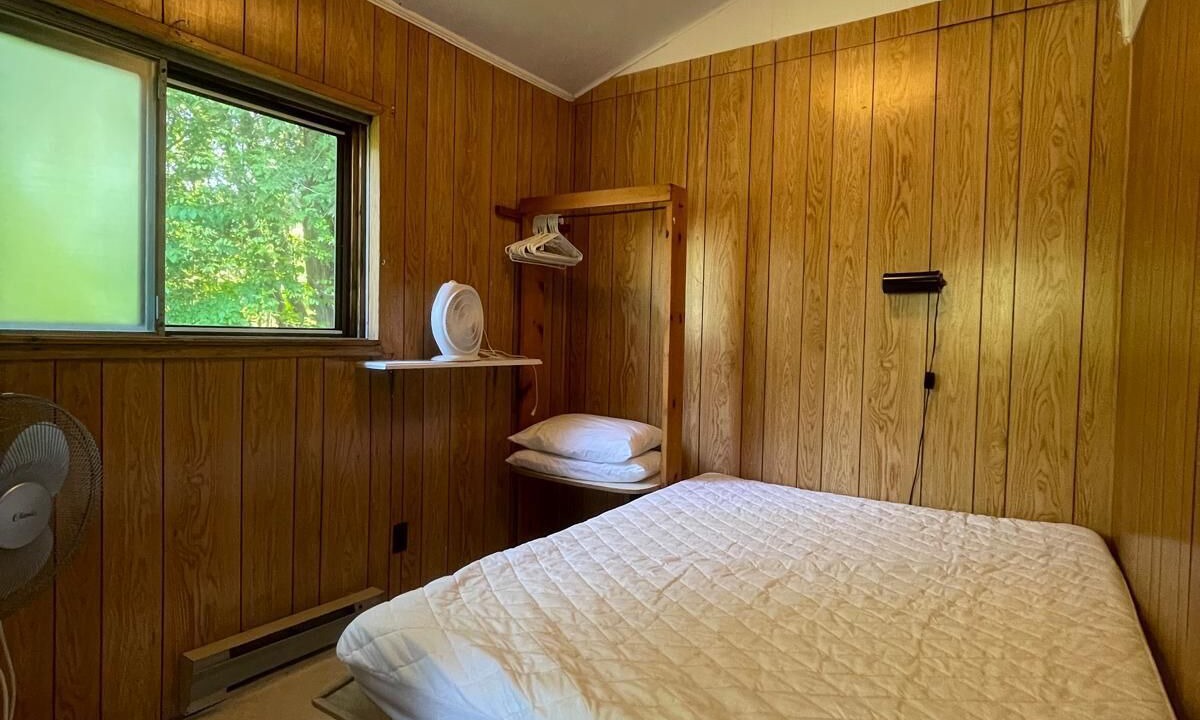 Photo of Bedroom in Hope Bay