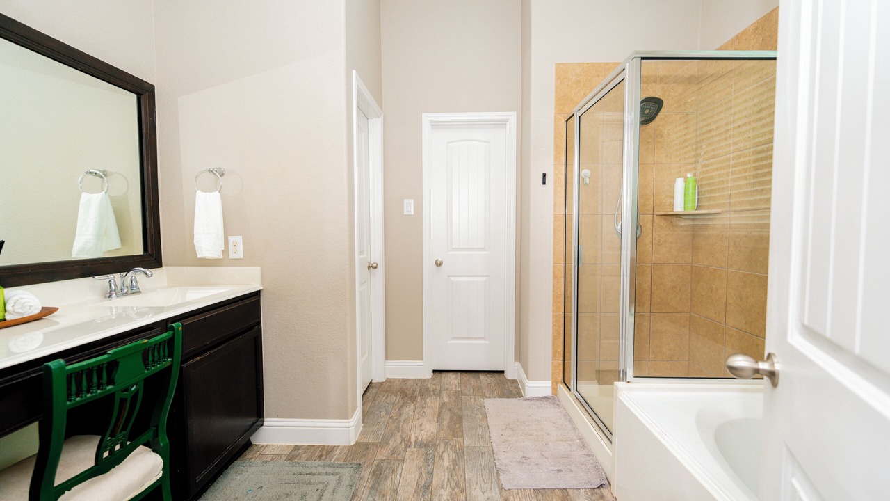 Photo of Bathroom in Clodine