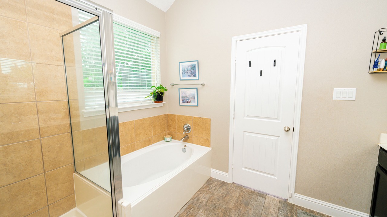 Photo of Bathroom in Clodine