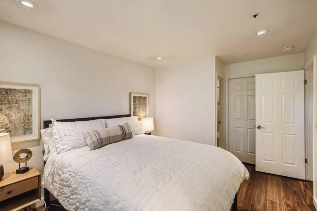 Photo of Bedroom in Central Boulder