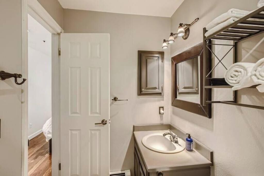 Photo of Bathroom in Central Boulder