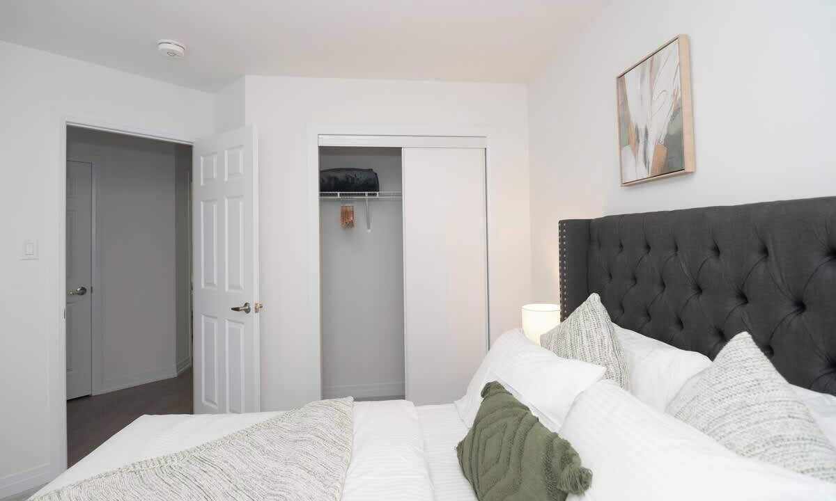 Photo of Bedroom in Thorold