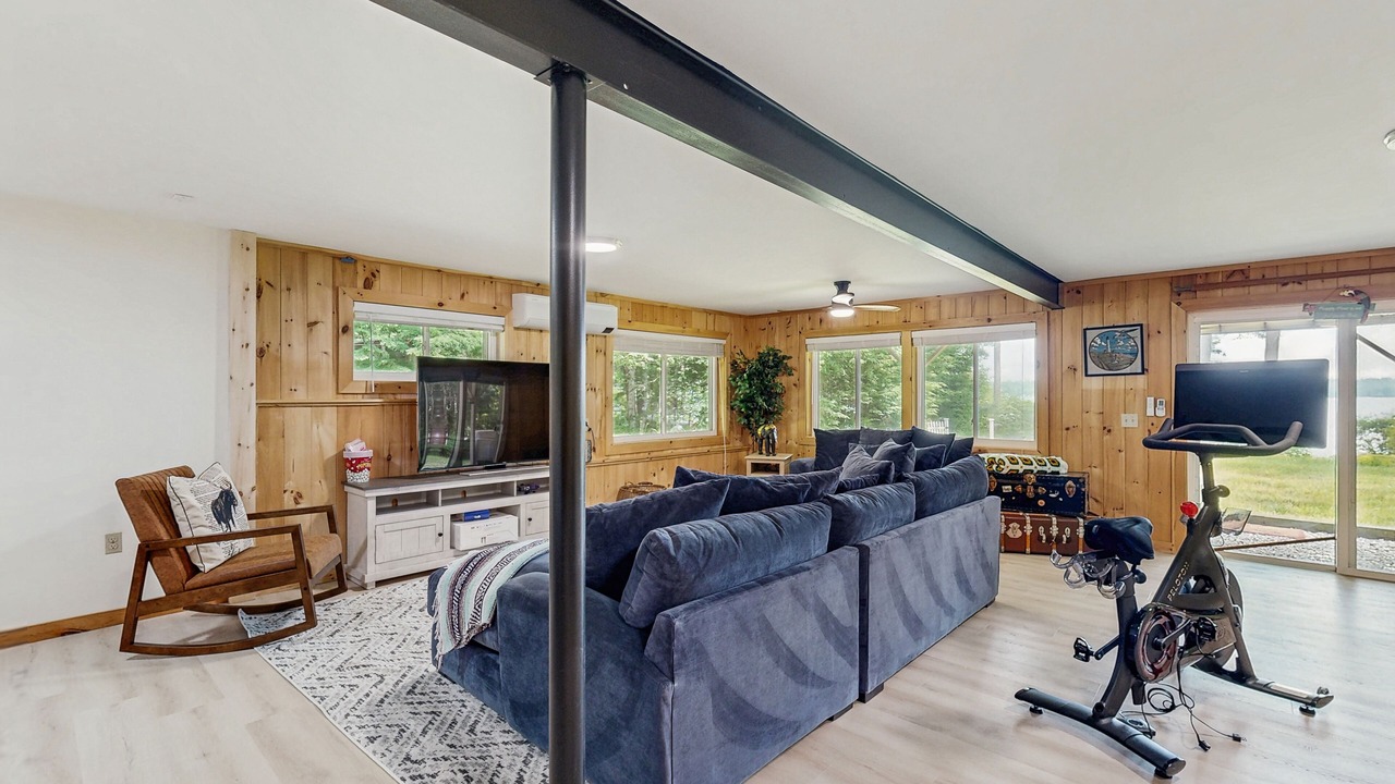 Photo of Livingroom in South Casco