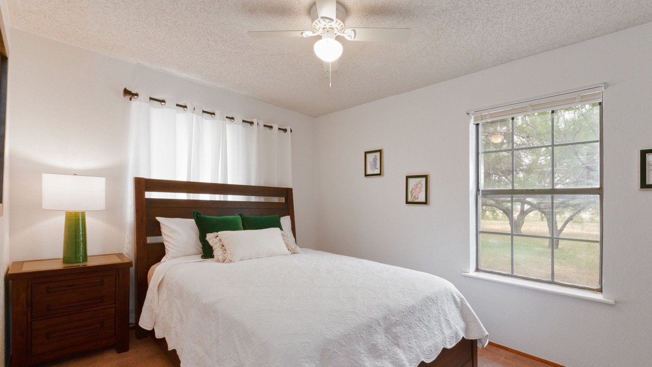 Photo of Bedroom in Colorado City