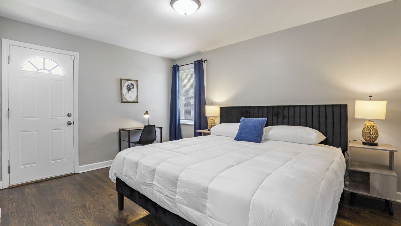 Photo of Bedroom in Skokie