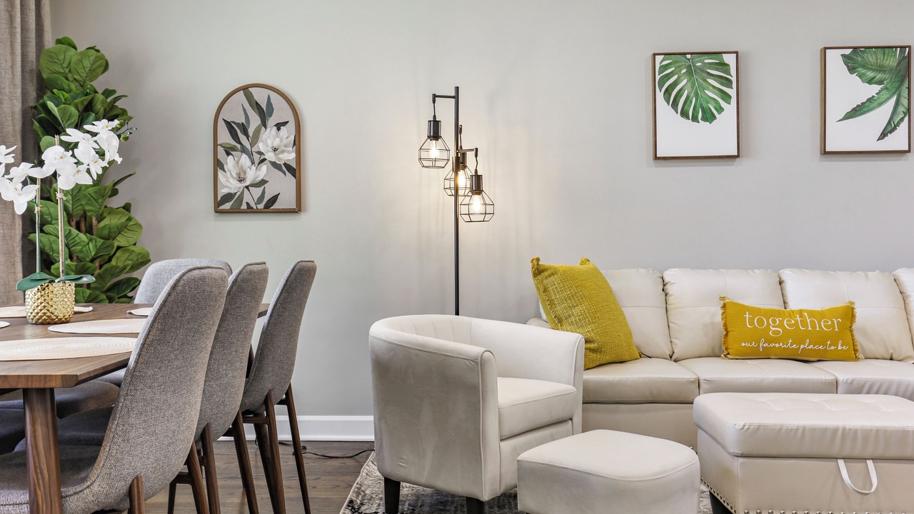Photo of Livingroom in Skokie