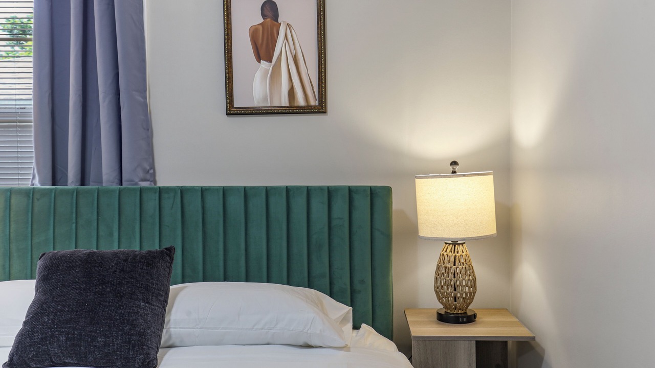 Photo of Bedroom in Skokie