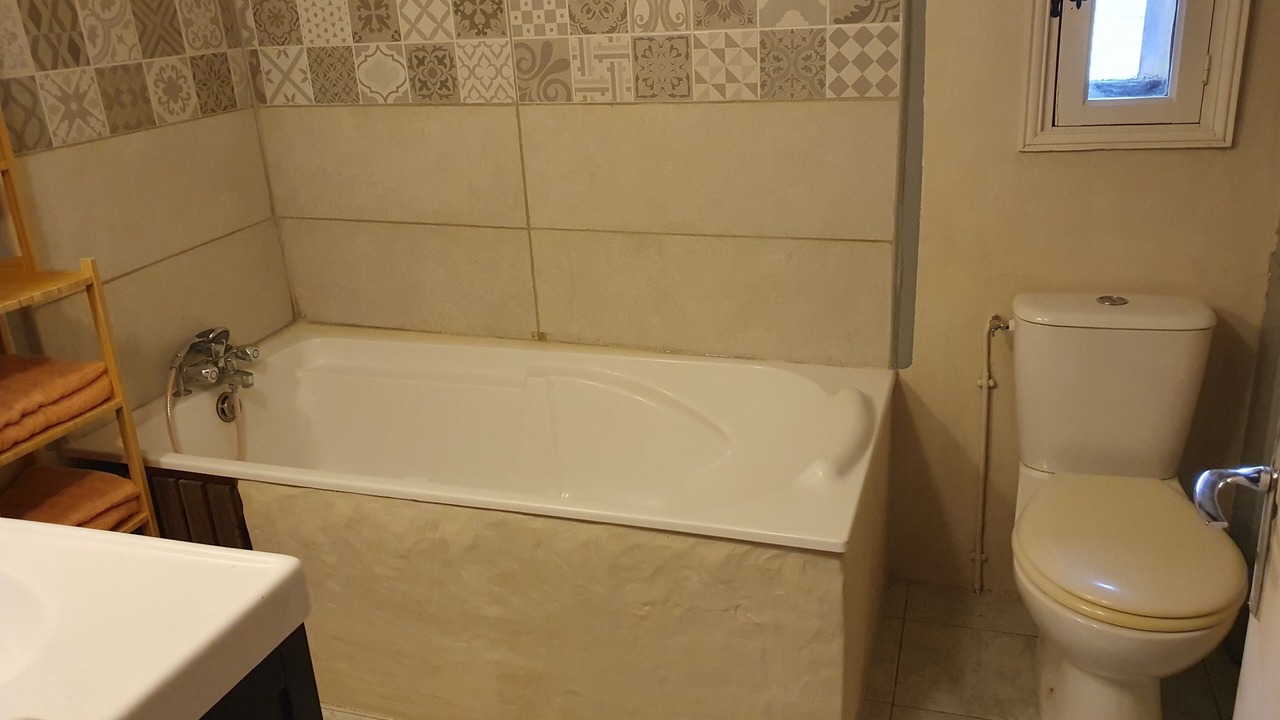 Photo of Bathroom in Saint-Michel-de-Lanes