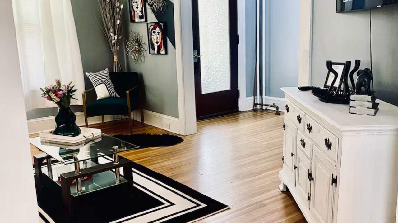 Photo of Others in Albany