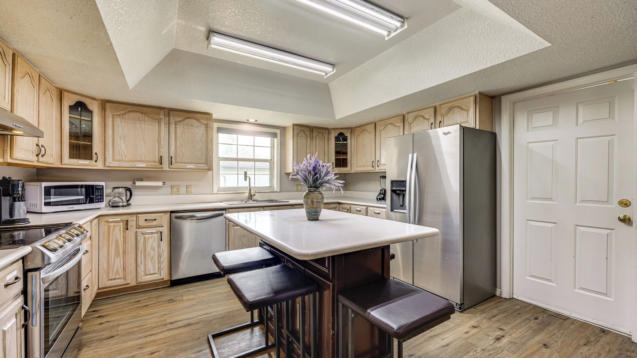 Photo of Others in Edgar