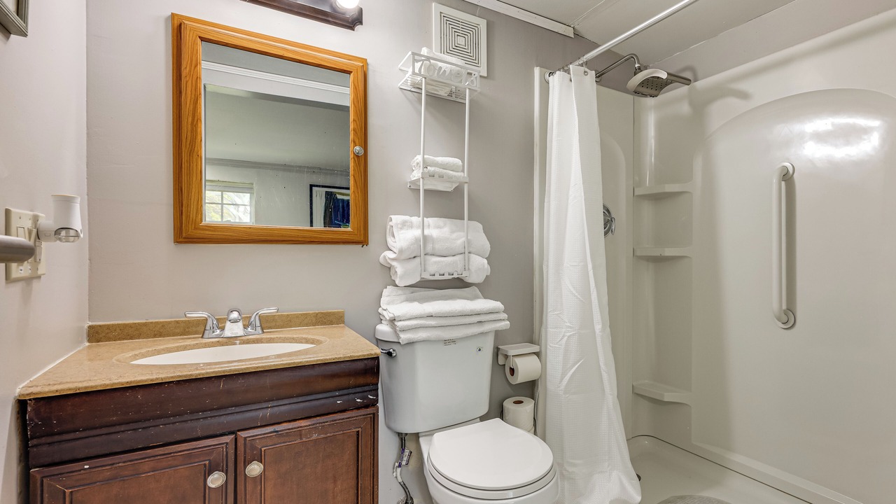 Photo of Bathroom in Edgar