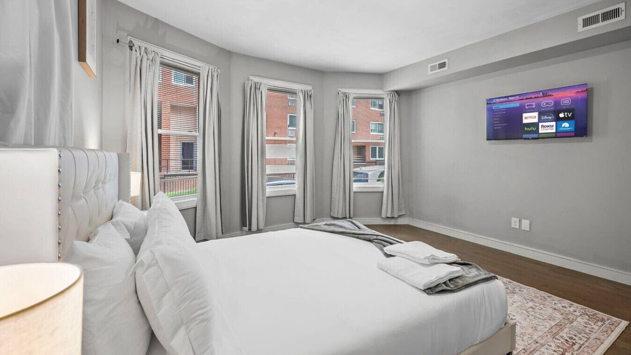 Photo of Bedroom in Highland Park