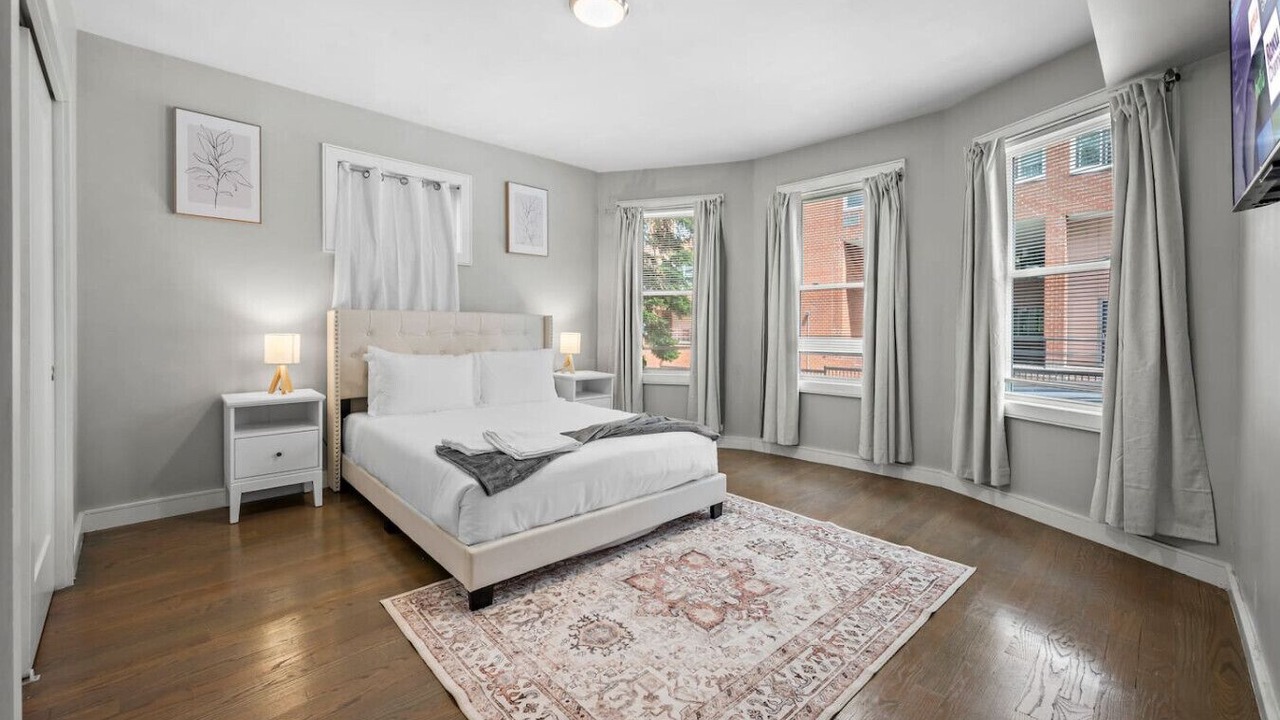Photo of Bedroom in Highland Park