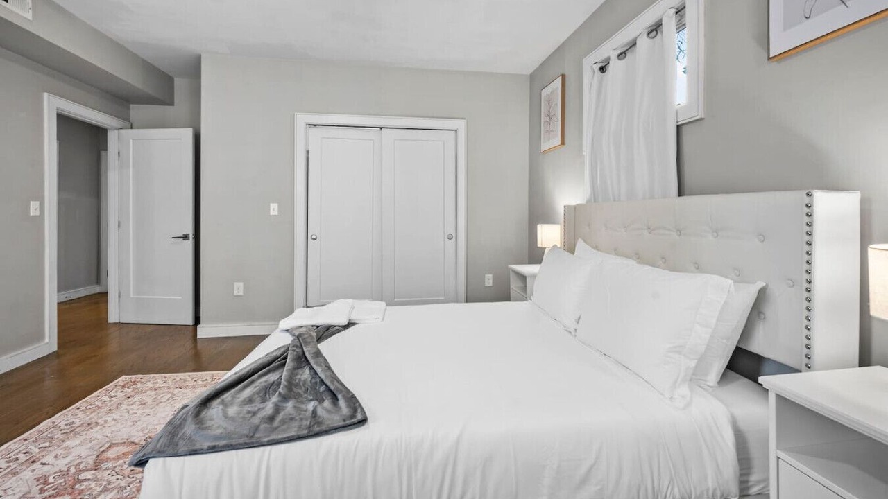 Photo of Bedroom in Highland Park