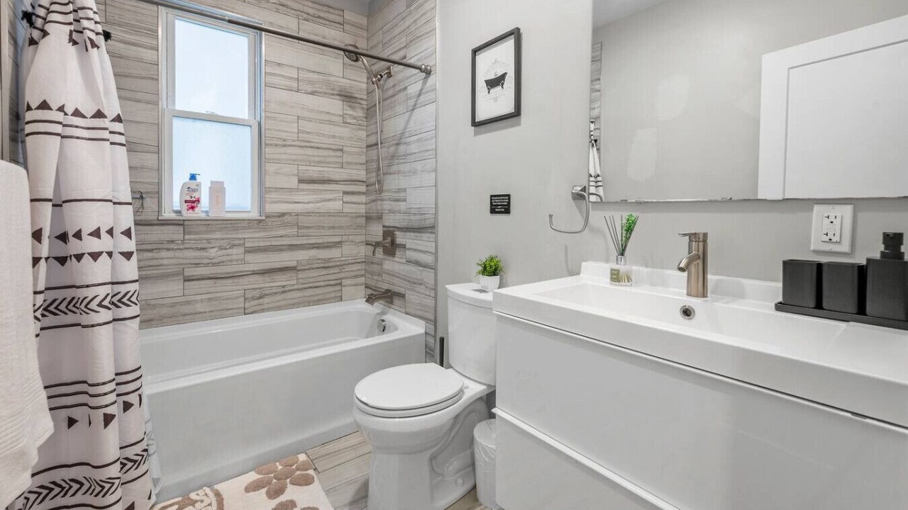 Photo of Bathroom in Highland Park