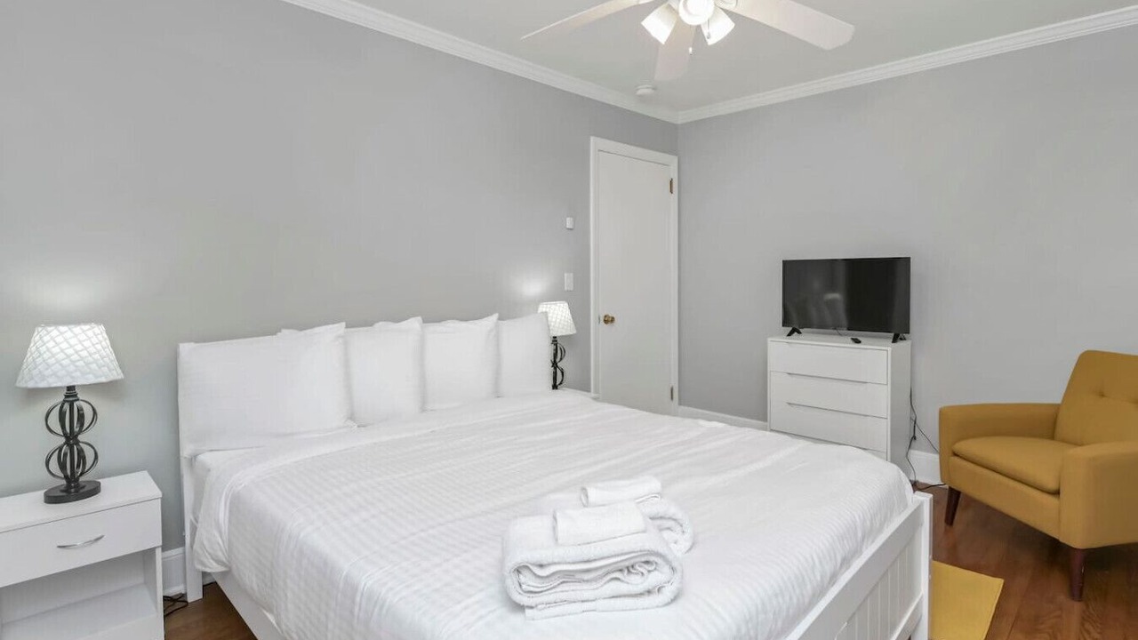 Photo of Bedroom in Forest Acres