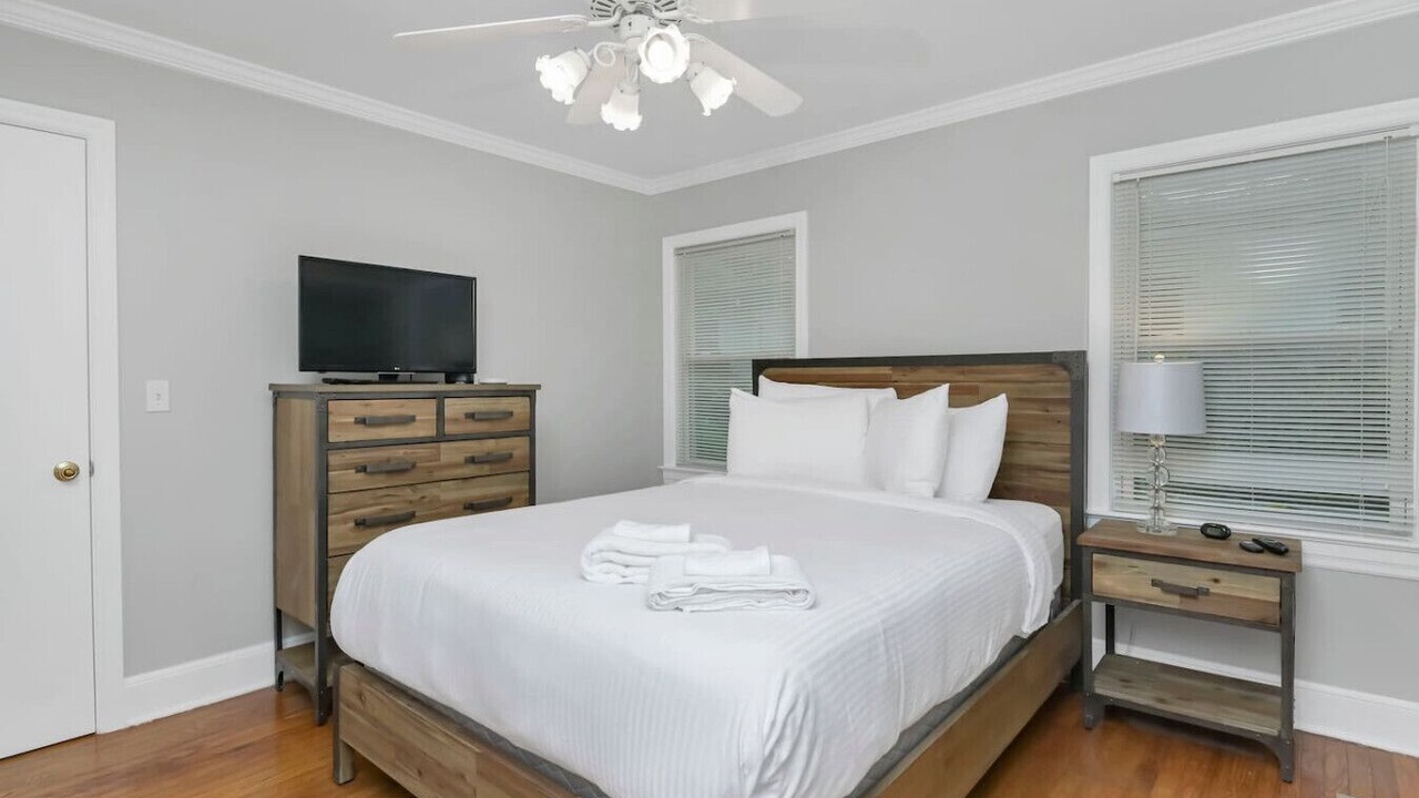 Photo of Bedroom in Forest Acres