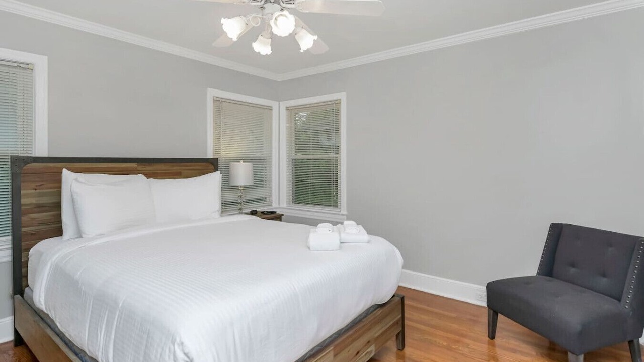 Photo of Bedroom in Forest Acres
