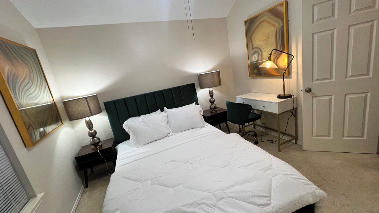 Photo of Bedroom in Allen