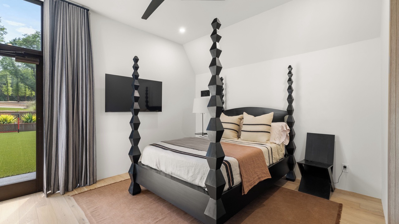Photo of Bedroom in Reed Creek