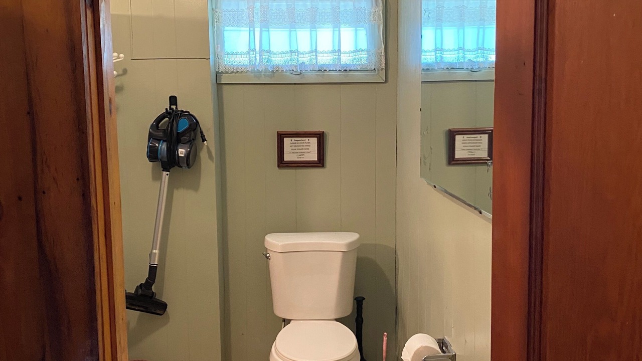 Photo of Bathroom in Beach Lake
