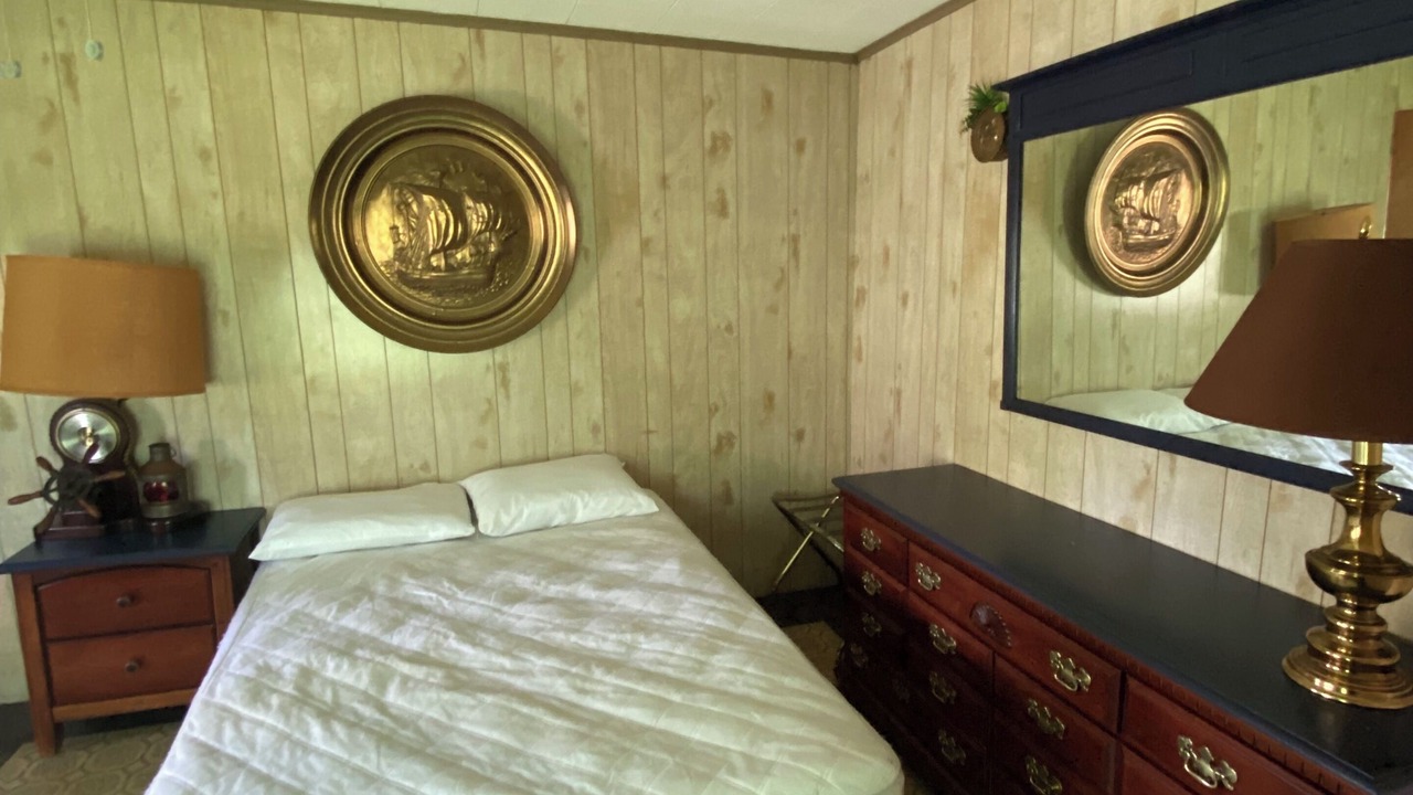 Photo of Others in Beach Lake