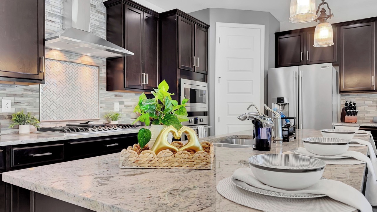 Photo of Kitchen in Montecito in Estrella