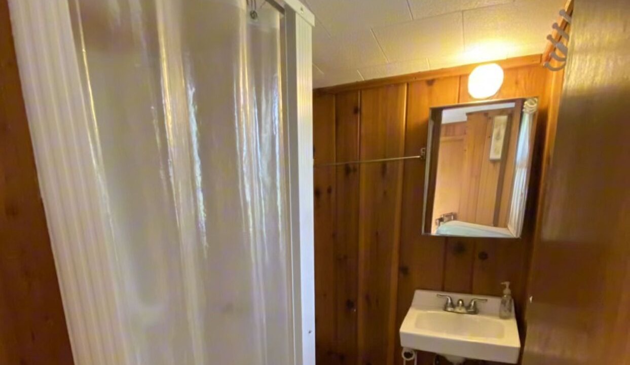 Photo of Bathroom in Beach Lake