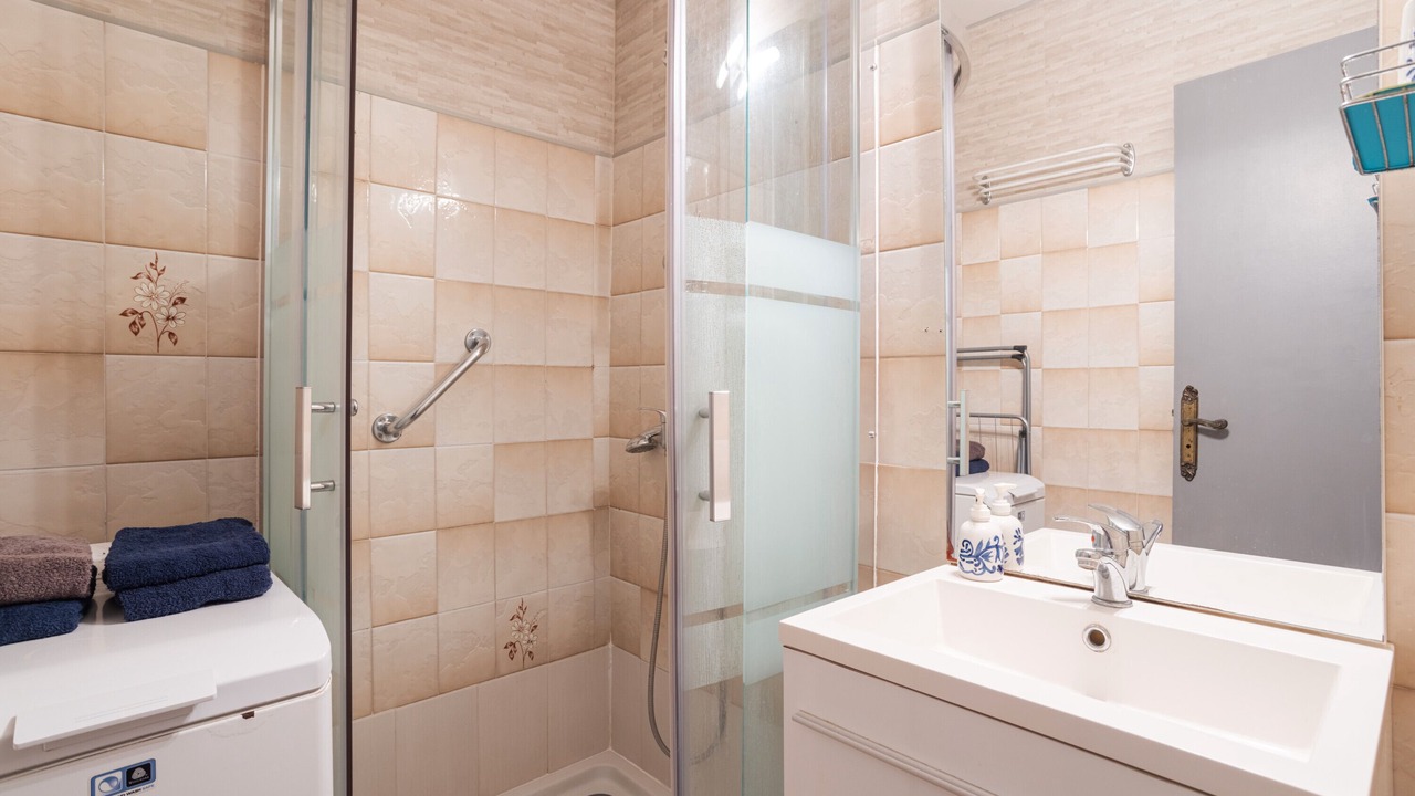 Photo of Bathroom in Port-la-Nouvelle