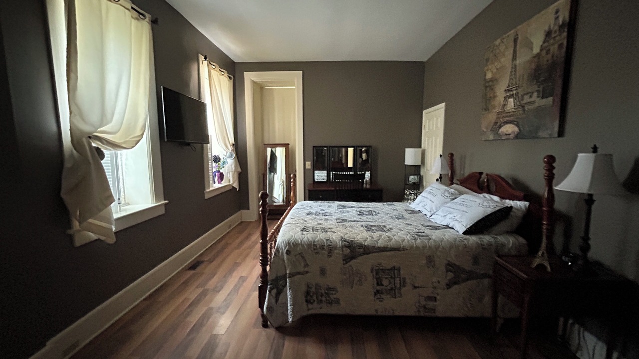 Photo of Bedroom in Albion