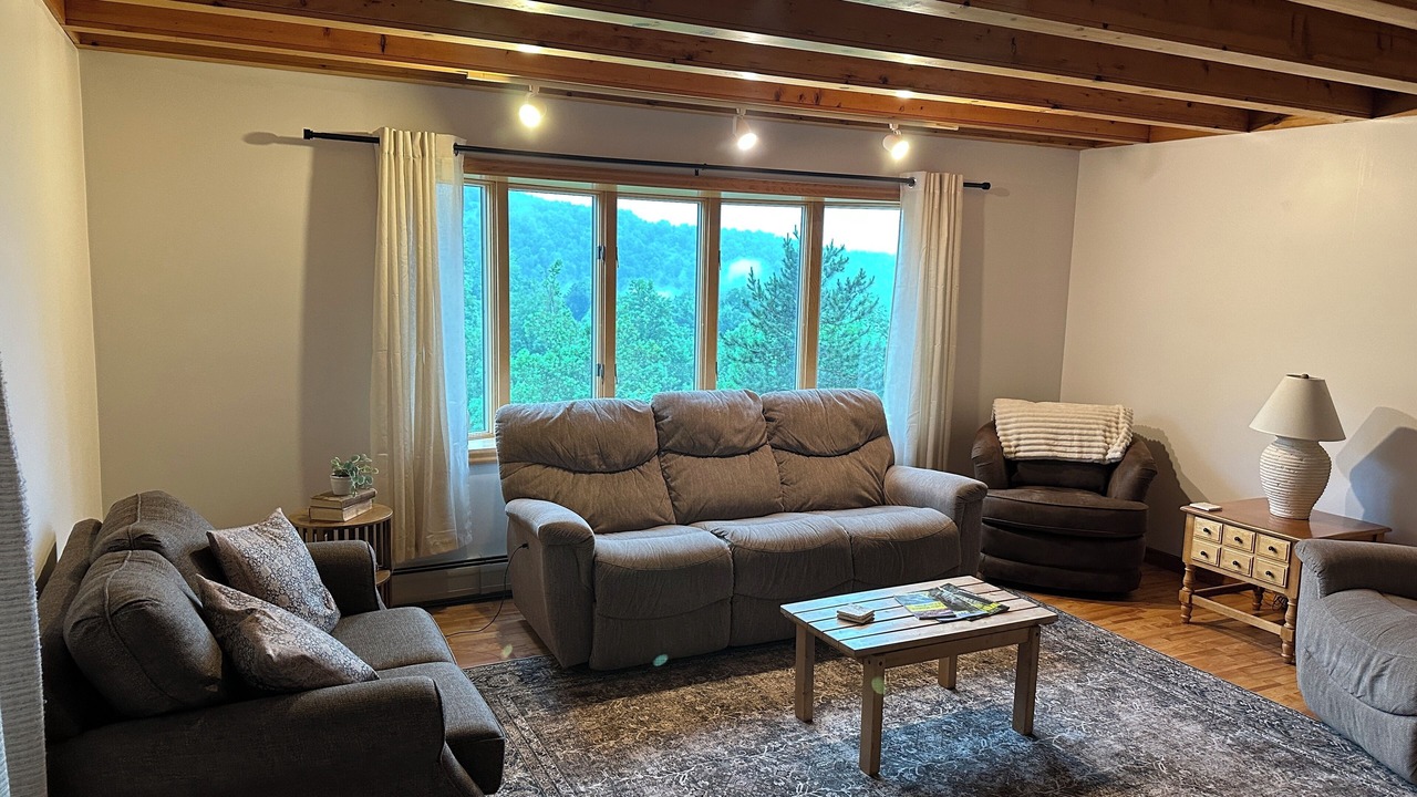 Photo of Bedroom in Sonestown