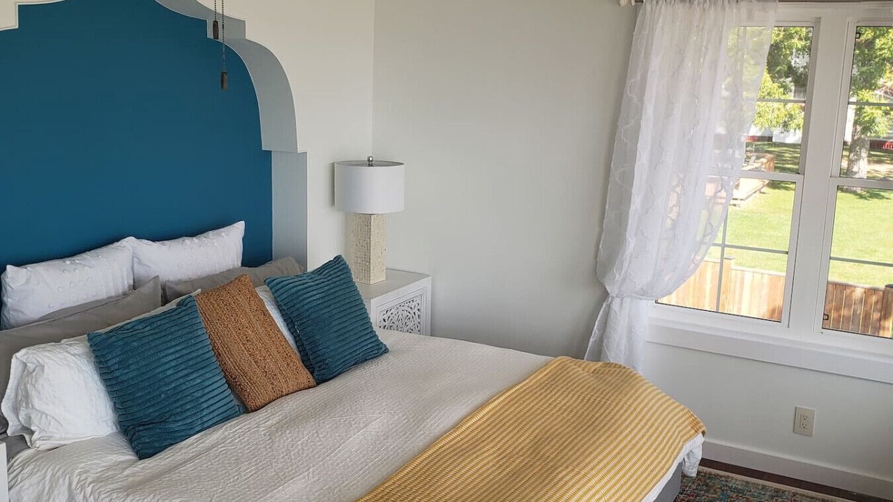 Photo of Bedroom in Crystal Beach