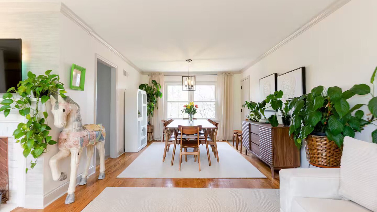 Photo of Livingroom in Des Peres