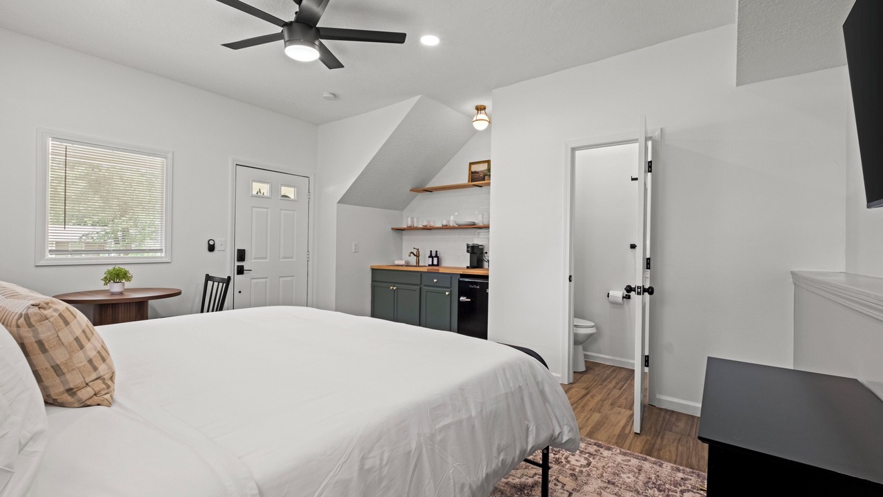 Photo of Bedroom in Grandview