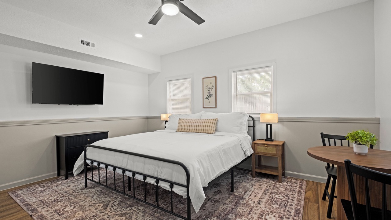 Photo of Bedroom in Grandview