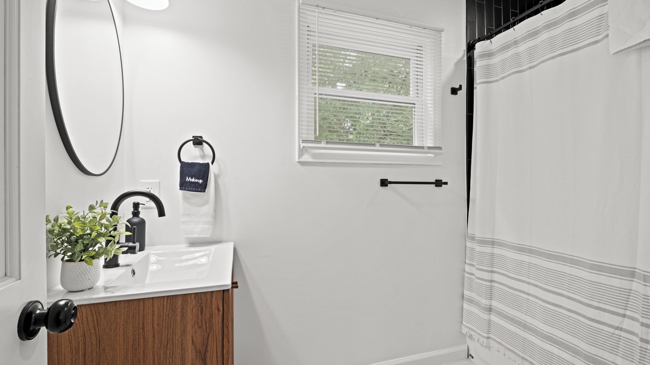 Photo of Bathroom in Grandview