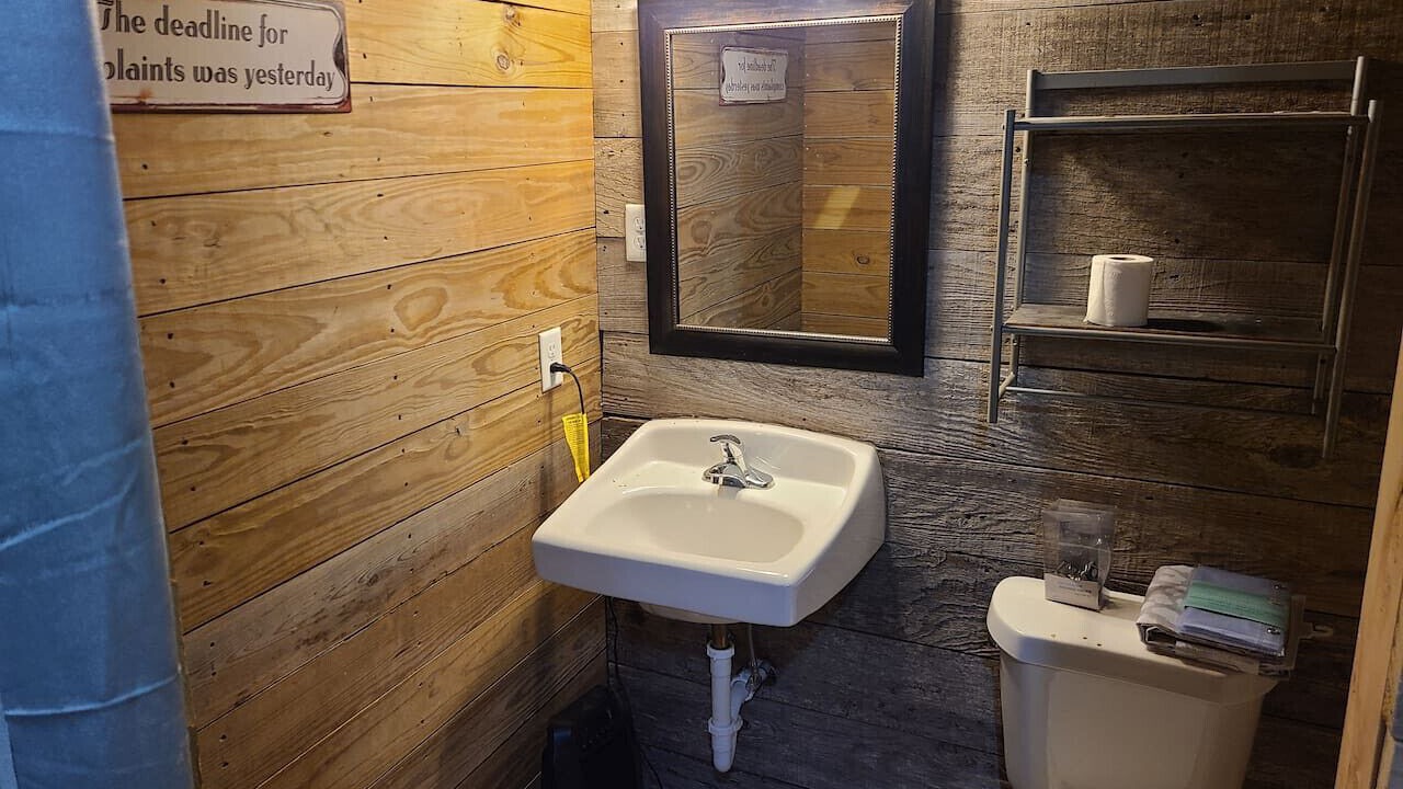 Photo of Bathroom in Atoka