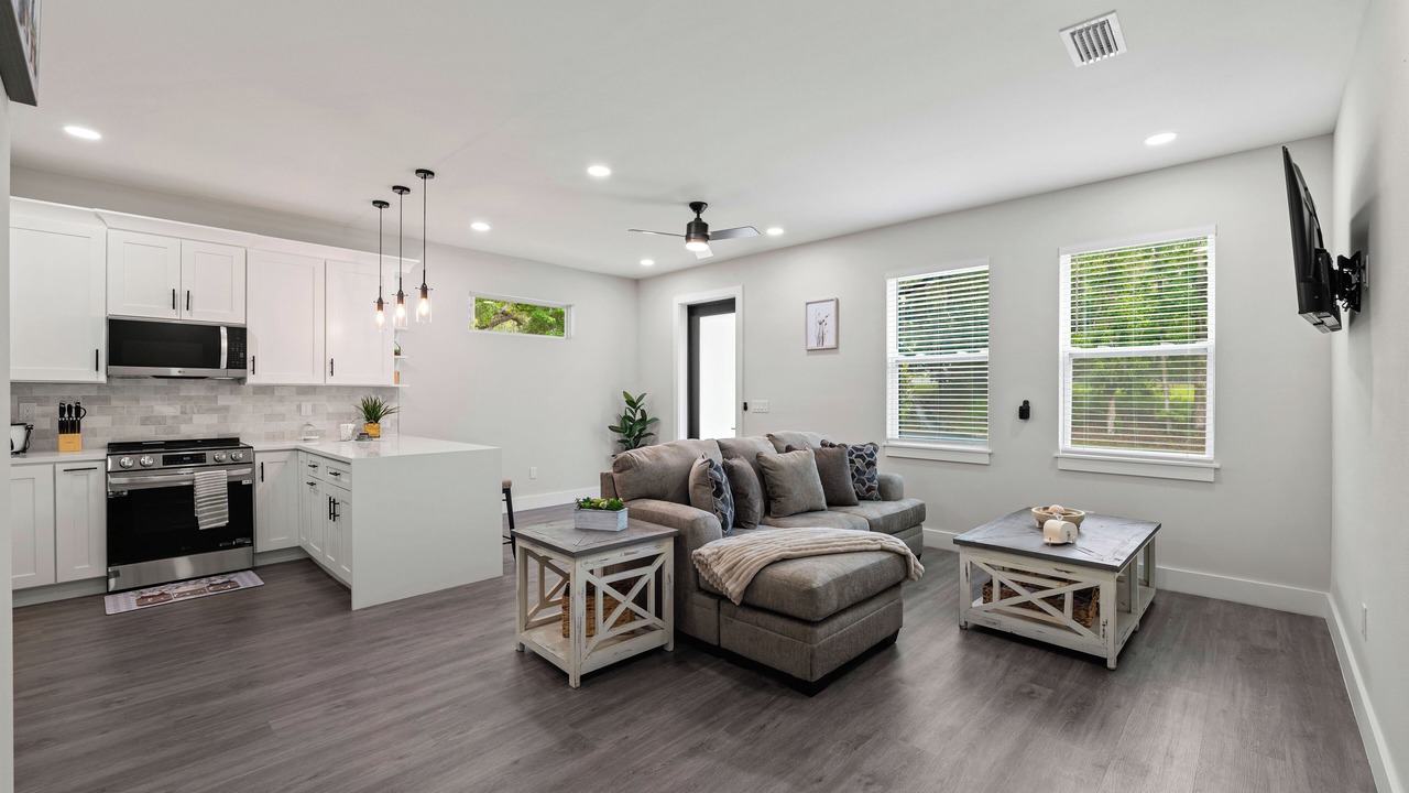 Photo of Livingroom in Brooksville