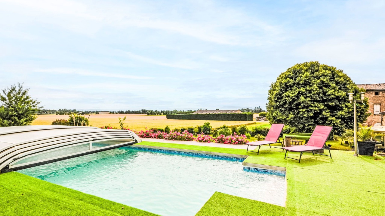 Photo of Outdoor in Etoile-sur-Rhone