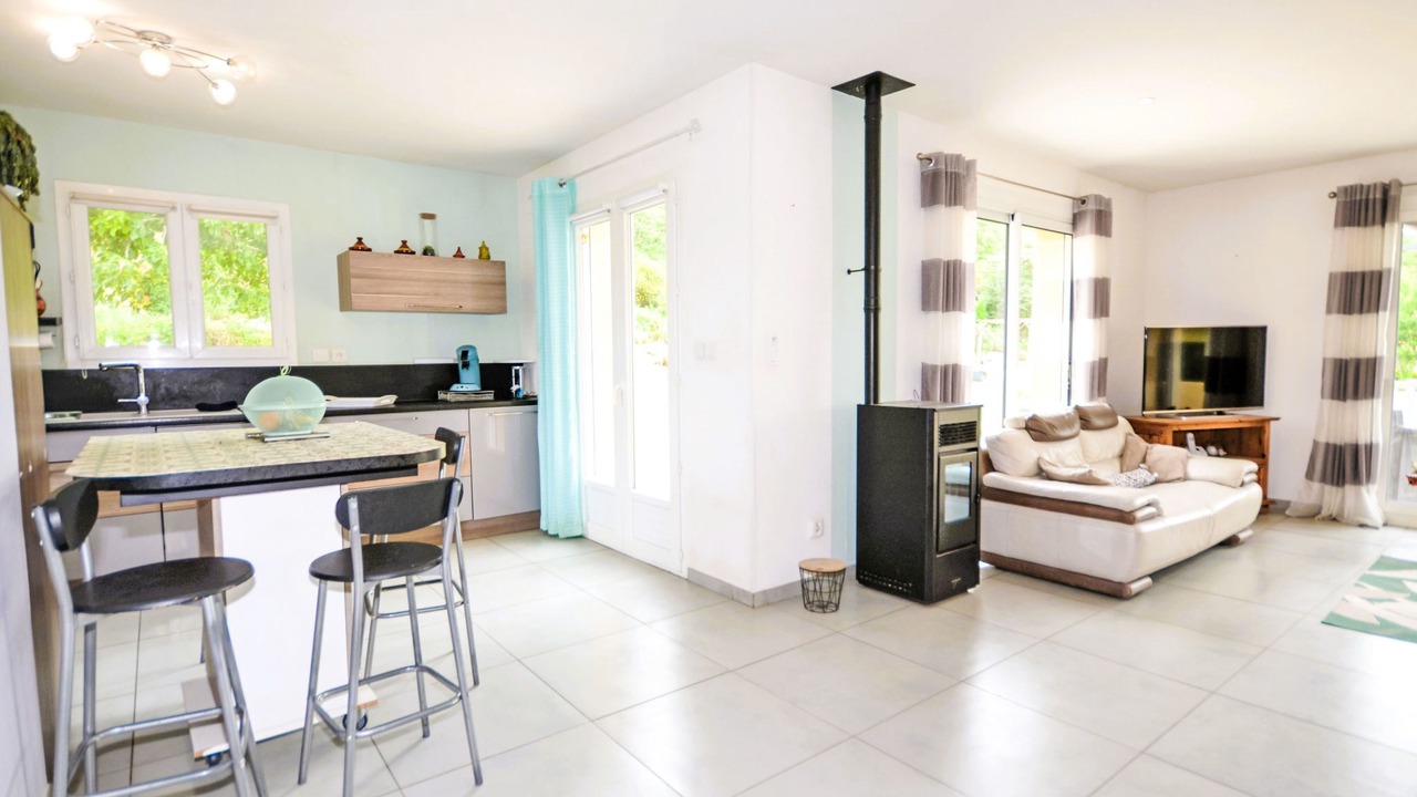 Photo of Livingroom in Etoile-sur-Rhone