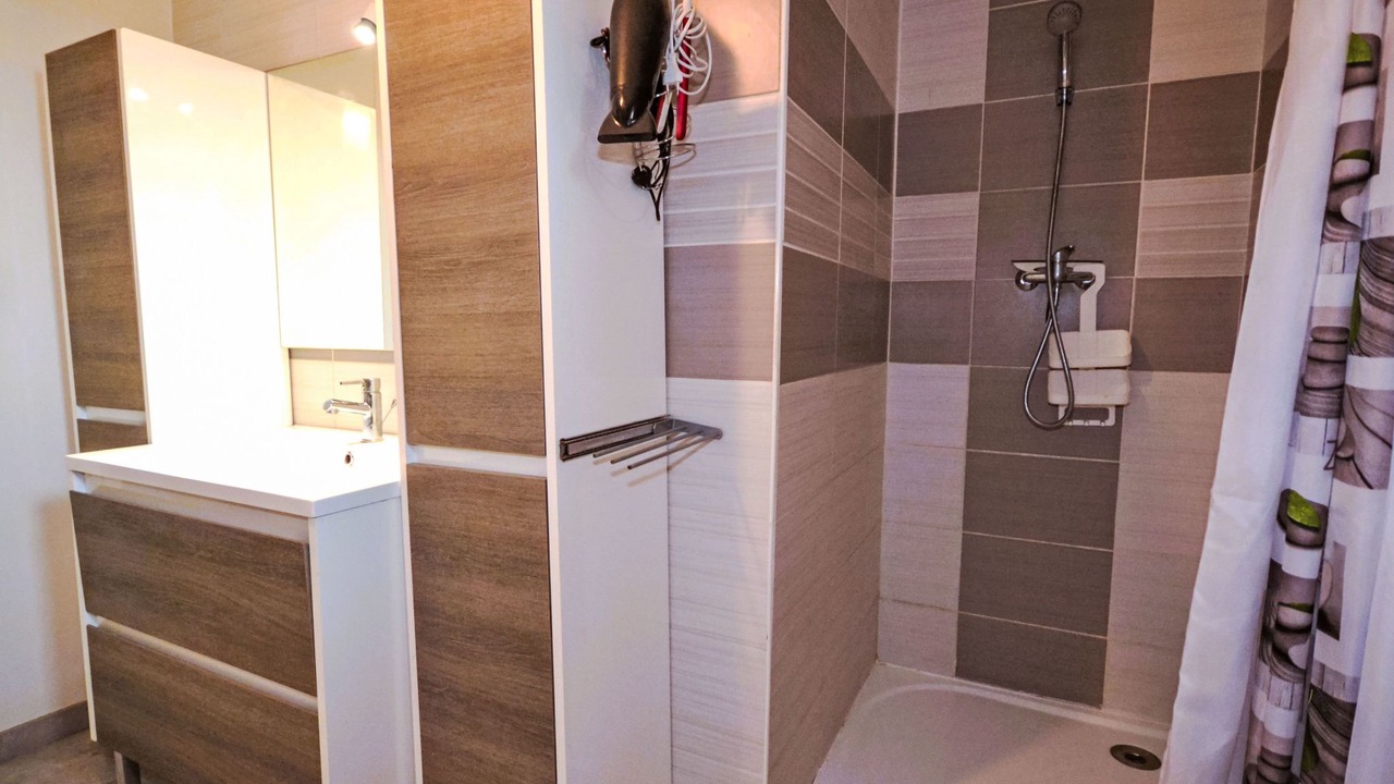 Photo of Bathroom in Etoile-sur-Rhone