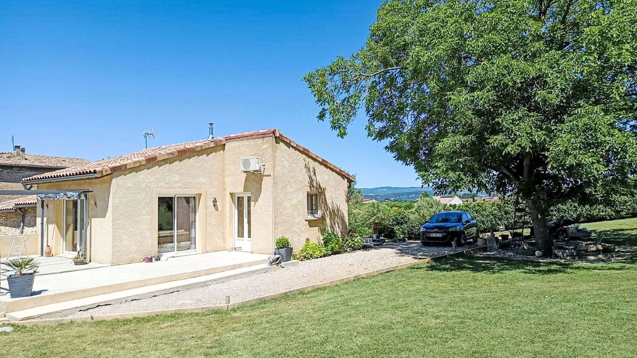 Photo of Others in Etoile-sur-Rhone