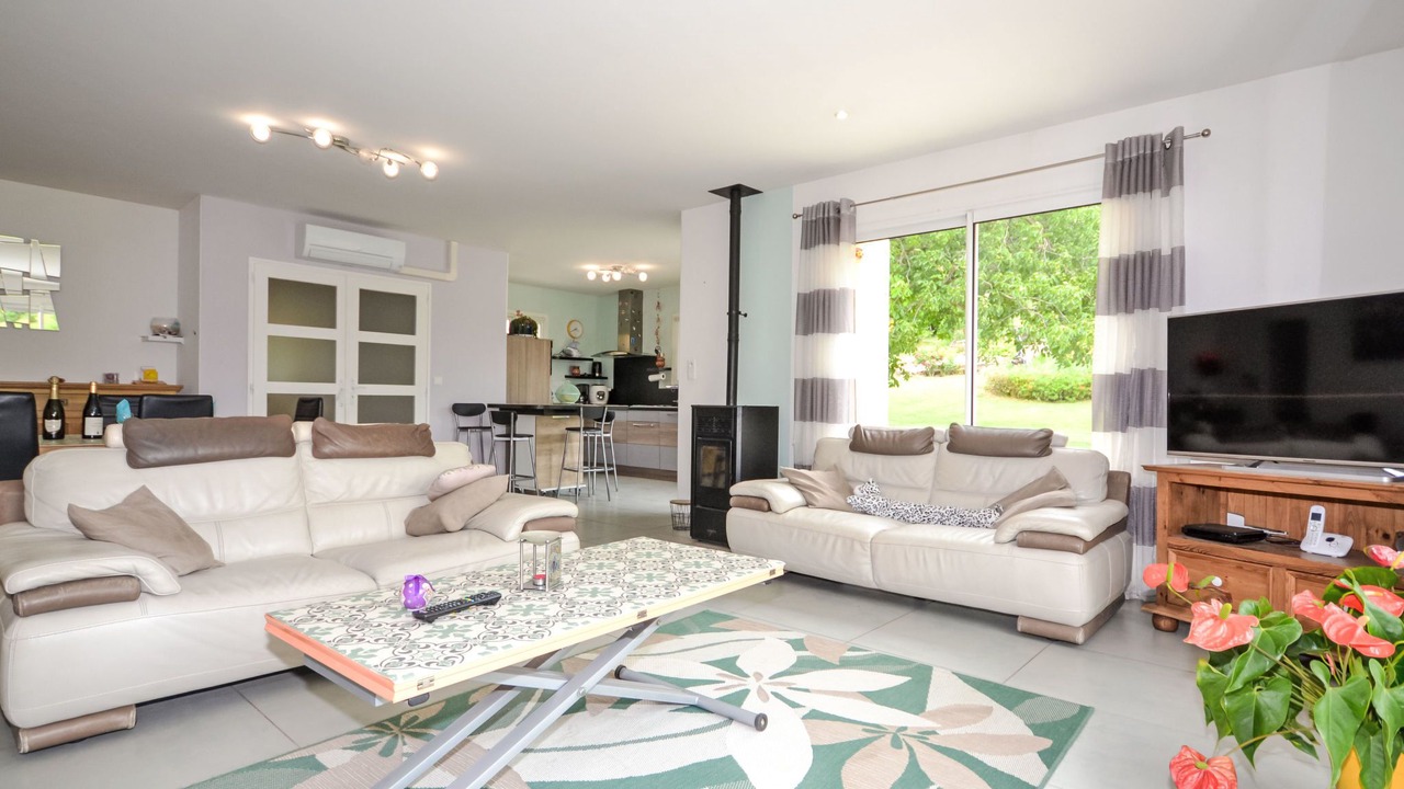 Photo of Livingroom in Etoile-sur-Rhone