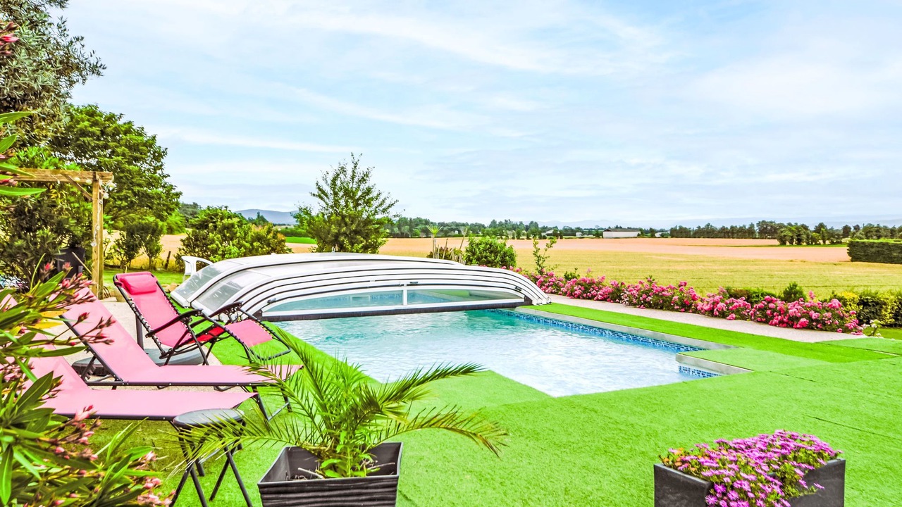 Photo of Outdoor in Etoile-sur-Rhone