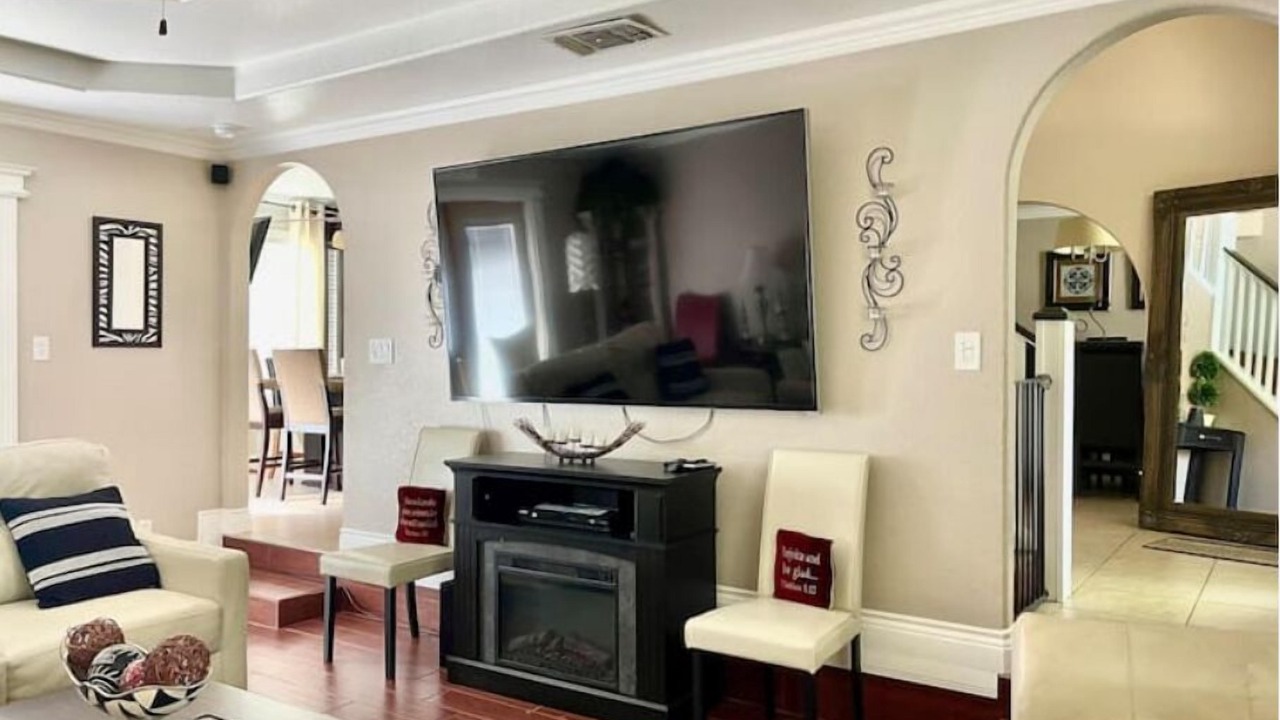 Photo of Livingroom in Eagle Pass