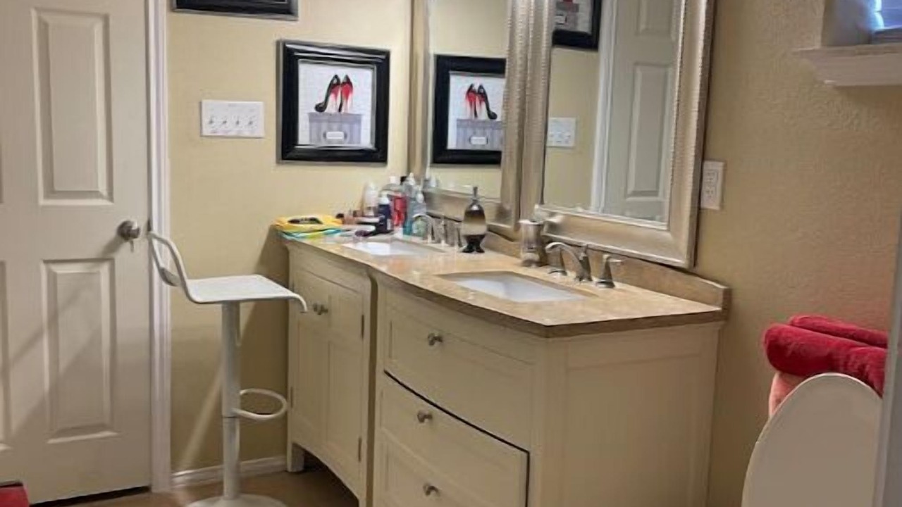 Photo of Bathroom in Eagle Pass