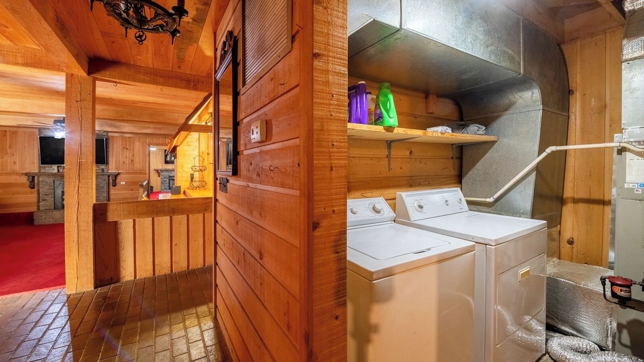 Photo of Bathroom in Skippers